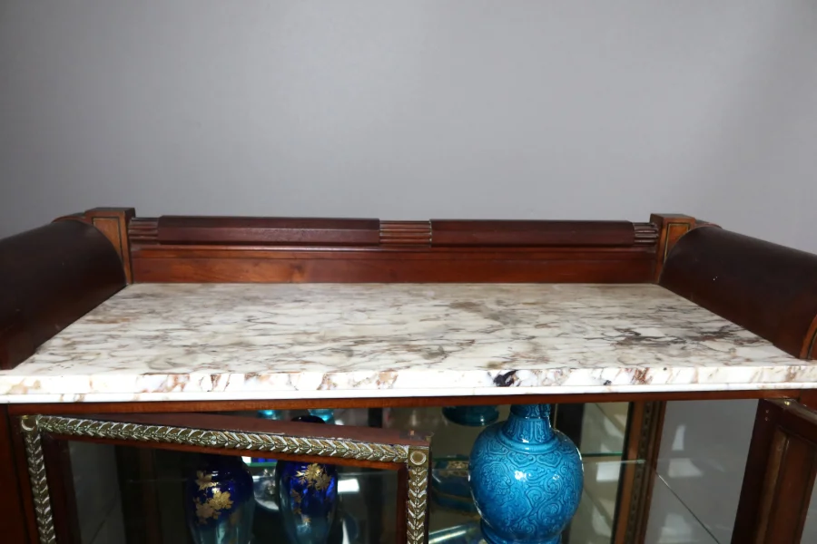 DISPLAY CABINET