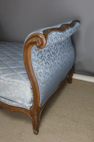 Lit de repos Début XIX modèle à la turque Louis XV