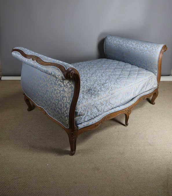 Lit de repos Début XIX modèle à la turque Louis XV