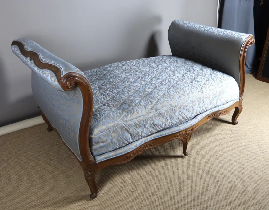 Lit de repos Début XIX modèle à la turque Louis XV