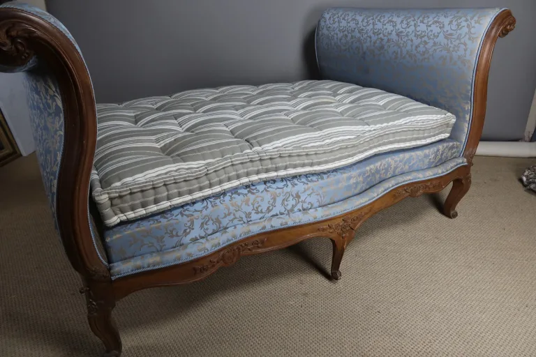 Lit de repos Début XIX modèle à la turque Louis XV