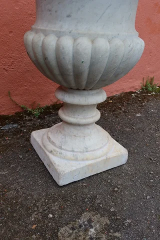Paire de grands vases Médicis XIX