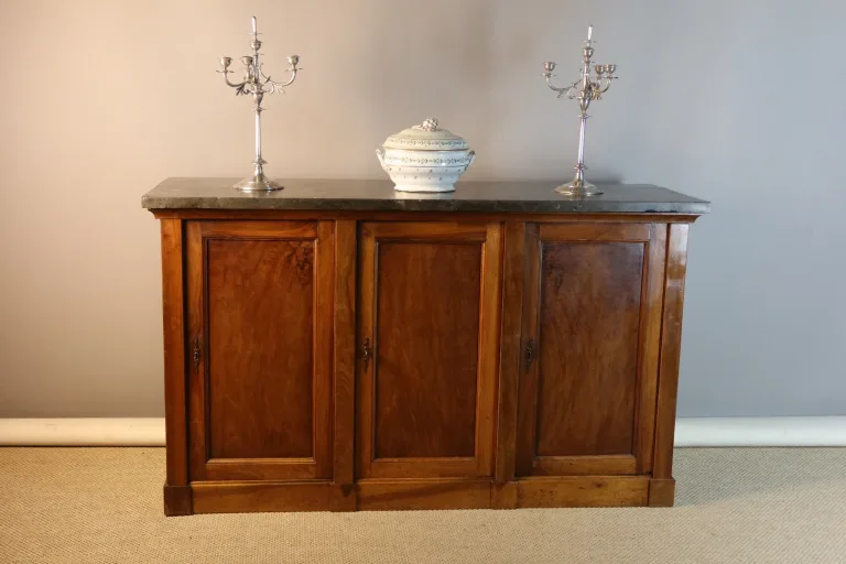 Buffet en noyer époque XIX