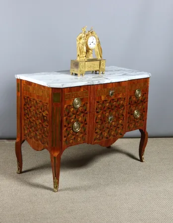 Commode en marqueterie XVIIIème siècle