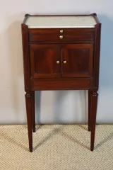 Table d'appoint XIX style Louis XVI