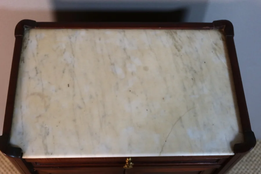 Table d'appoint XIX style Louis XVI