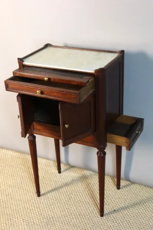 Table d'appoint XIX style Louis XVI