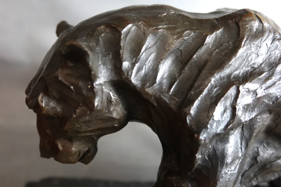 Panthère en bronze d'après Bugatti