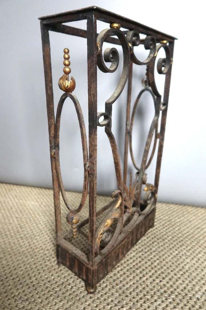 UMBRELLA STAND