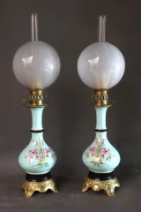 PAIR OF NINETEENTH CENTURY LAMPS