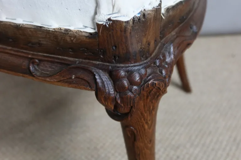 STUHL IM JUGENDSTIL