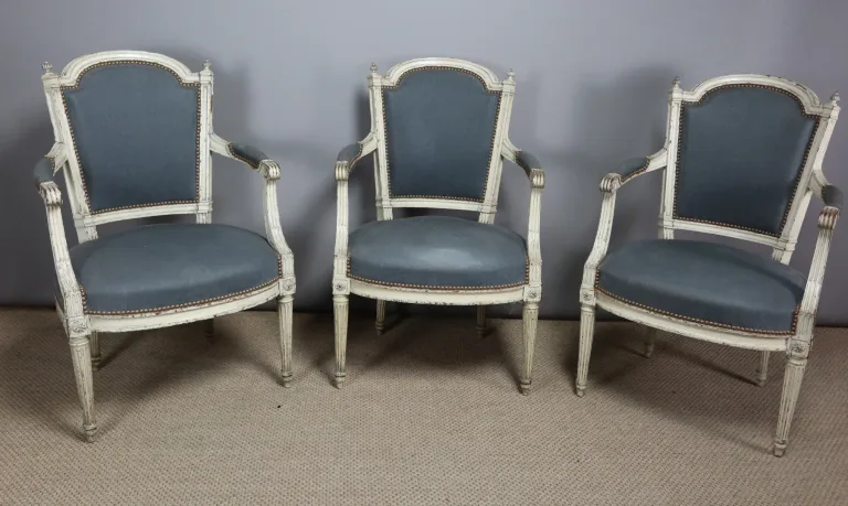 SESSEL AUS DER LOUIS XVI-ZEIT