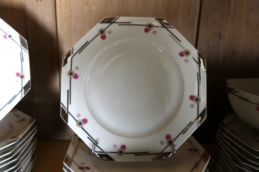 Service de table en porcelaine époque Art Déco