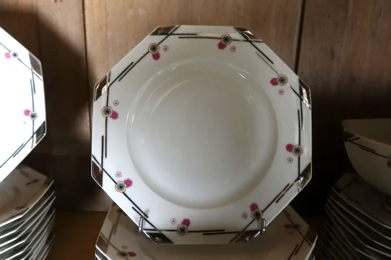 Service de table en porcelaine époque Art Déco