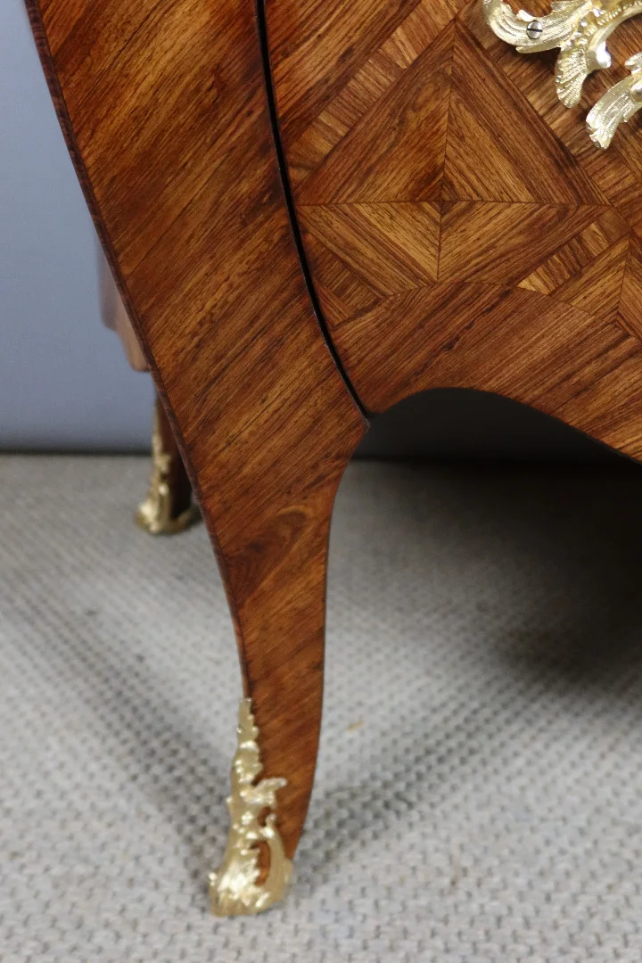 commode estampillée Mailfert