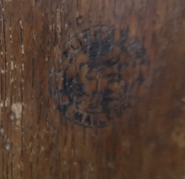commode estampillée Mailfert