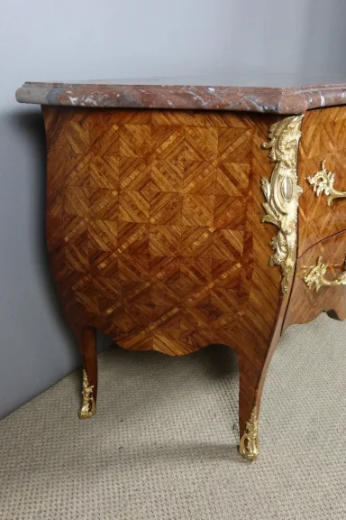 commode estampillée Mailfert