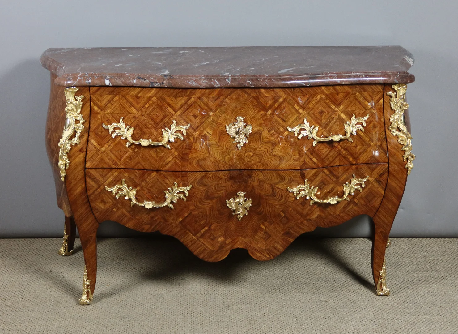 commode estampillée Mailfert