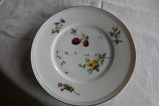 Service de table en porcelaine fin XIXème