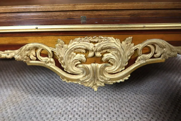 FRANSE OVERGANGSSTIJL BUFFET
