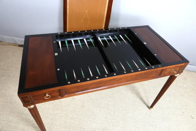 18 世紀後半のカード テーブル