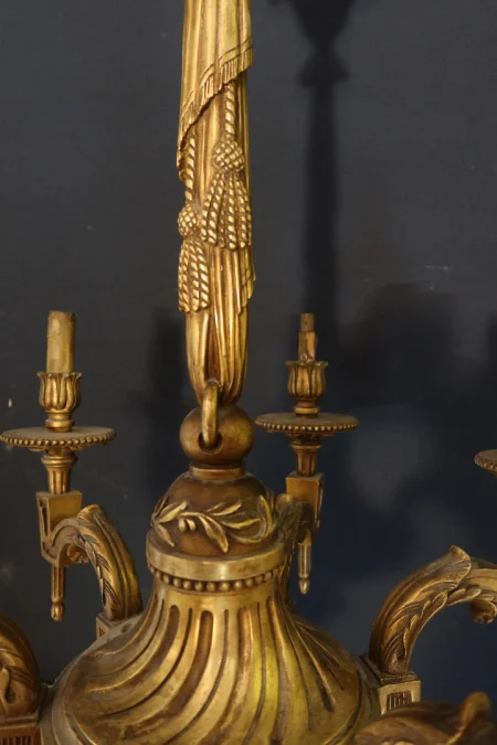 Lustre en bois doré XIXème siècle