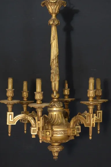 Lustre en bois doré XIXème siècle