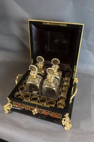 DECANTER BOX signed TAHAN PARIS