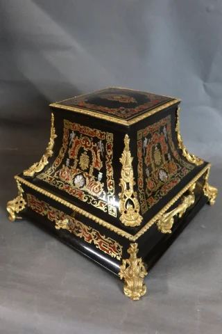DECANTER BOX signed TAHAN PARIS