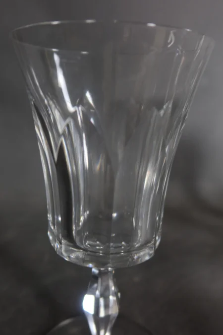 Verres en cristal de Baccarat modèle Polignac