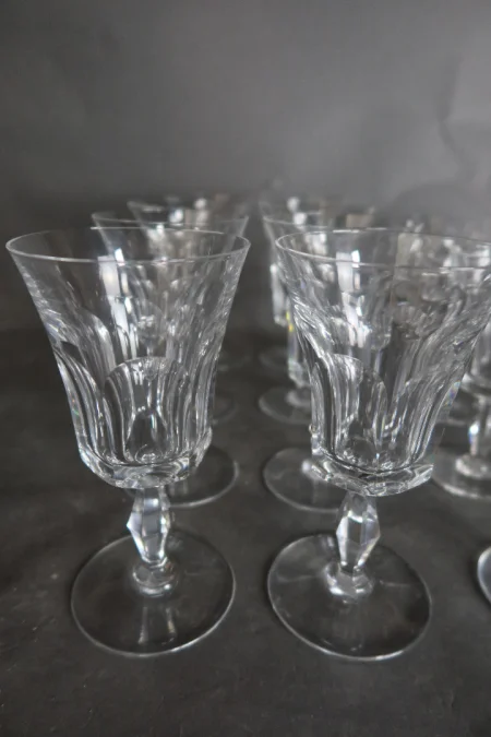 Verres en cristal de Baccarat modèle Polignac