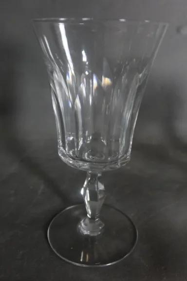 Verres en cristal de Baccarat modèle Polignac