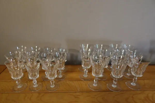 Verres en cristal de Baccarat 22 pièces