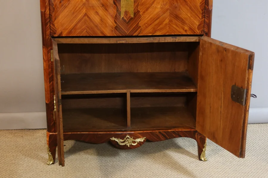 EIGHTEENTH CENTURY SECRETAIRE