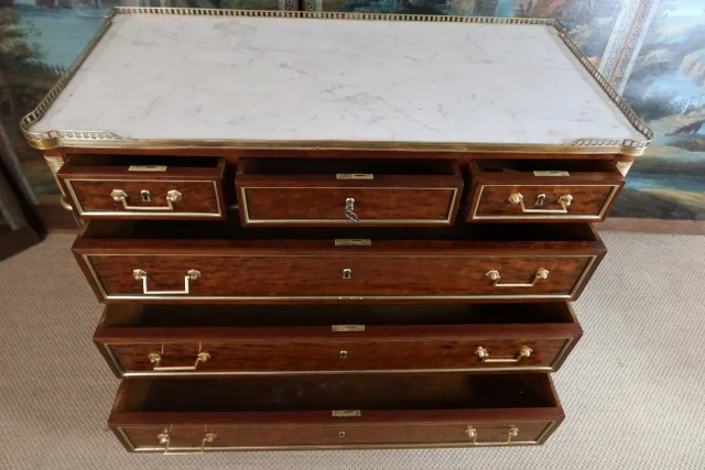 Commode Louis XVI époque XVIIIème siècle