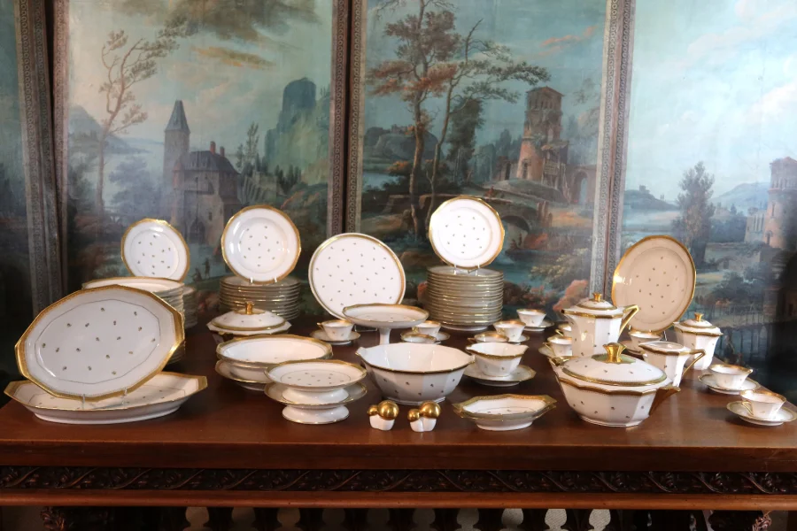 LIMOGES PORCELAIN DINNER AND TEA SERVICE