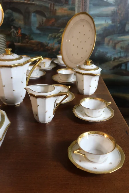 LIMOGES PORCELAIN DINNER AND TEA SERVICE