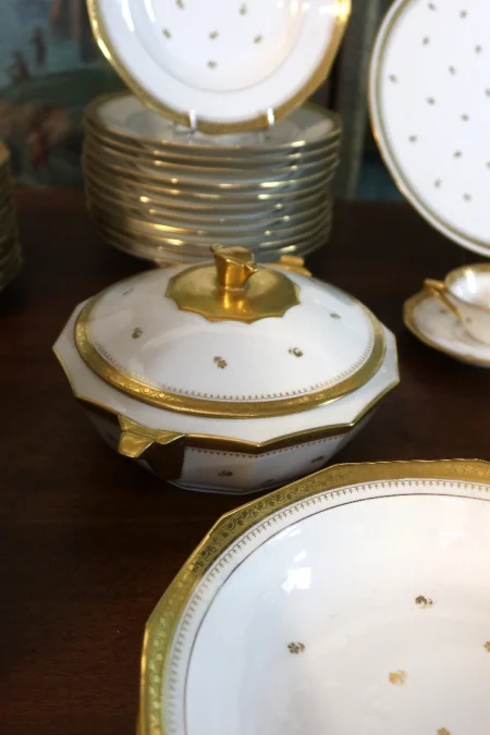 LIMOGES PORCELAIN DINNER AND TEA SERVICE