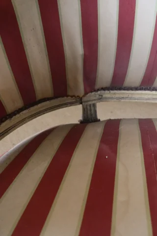 Grand canapé d'époque Louis XVI