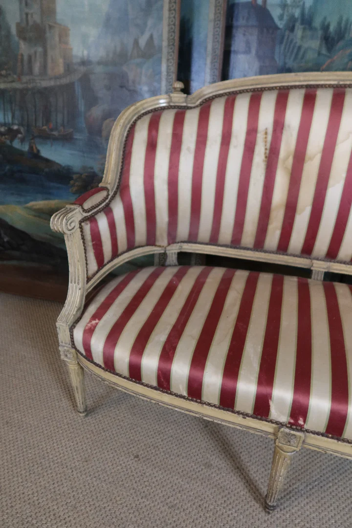 Sofa aus der Zeit von Louis XVI