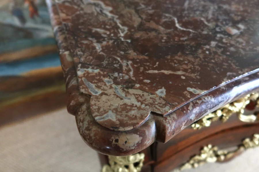 Commode tombeau à la Régence époque XVIIIème