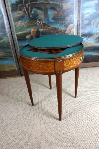 КАРТОЧНЫЙ СТОЛ