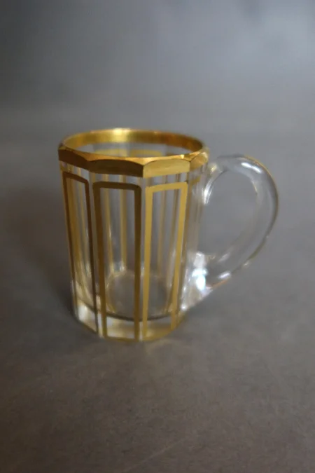 Cave à liqueurs en bronze doré XIXème