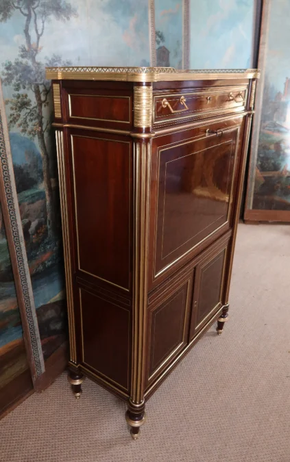 LOUIS XVI PERIOD SECRETAIRE