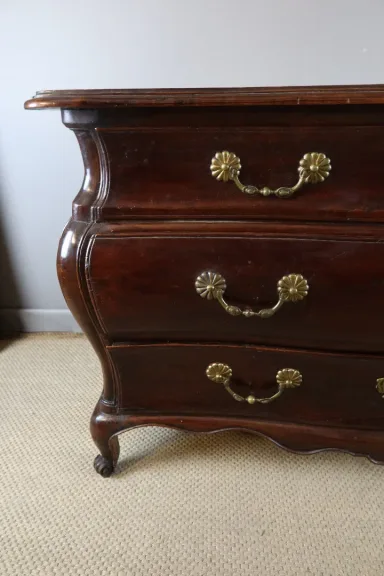 COMMODE XVIII