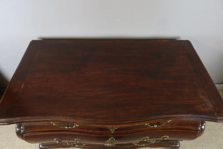 COMMODE XVIII