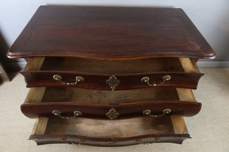 COMMODE XVIII