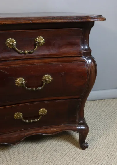 COMMODE XVIII