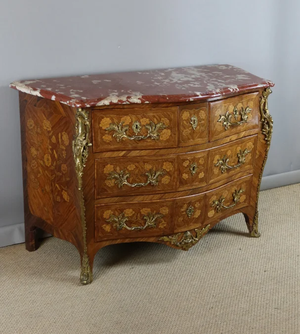 commode Louis XV marqueterie fleurs