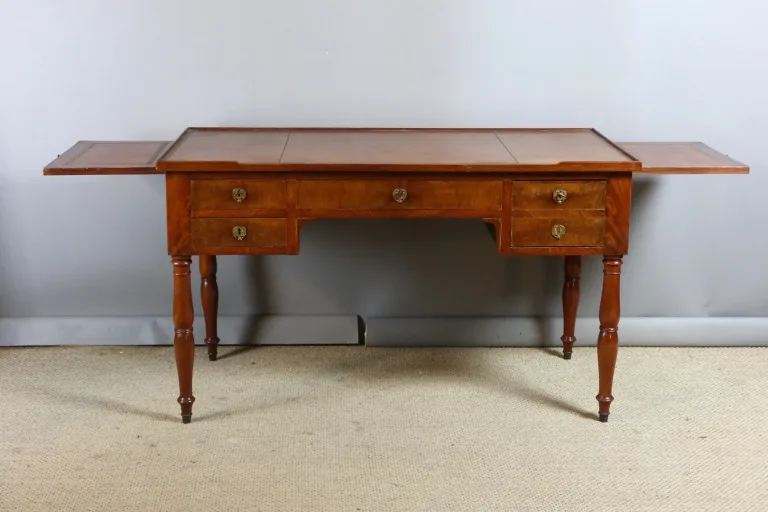 Bureau en acajou XIXème siècle